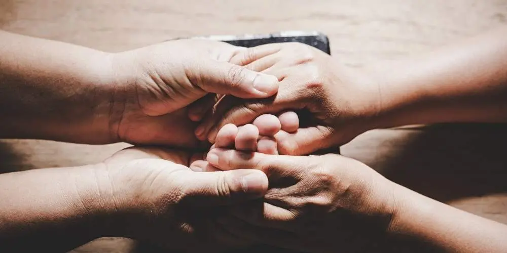 T1_marriage_counseling_hands T1_marriage_counseling_hands